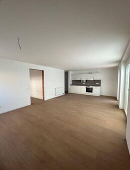 2 Zimmer Wohnung Neubau im Erdgeschoss mit Terrasse u. Küche - Selb