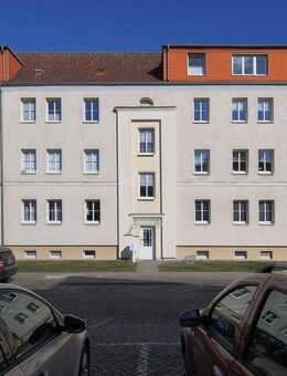Modernisierte 2-Zimmerwohnung im Erdgeschoss in der Innenstadt von 17033 Neubrandenburg - Neubrandenburg