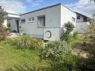 ***Modernisierter, exklusiver Flachdachbungalow mit Einliegerwohnung*** - Neuberg
