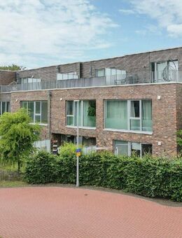 Lichtdurchflutete und hochwertige 3,5-Zi-Maisonettewohnung mit zwei Dachterrassen - Stade (Hansestadt)