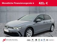 VW Golf, 2.0 TDI VIII R-LINE, Jahr 2023 - Bayreuth