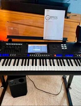 Genos 1 Yamaha mit Ständer, Boxen und Subwoofer - Dresden