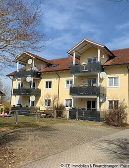 Schöne helle lichtdurchflutete OG - Wohnung mit Gartennutzung und Blick auf Felder und Wiesen - Titting