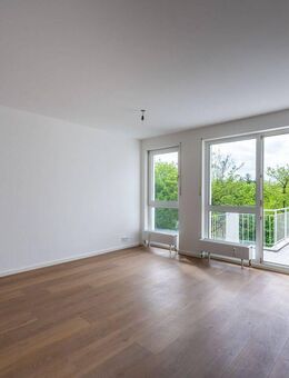 Kernsanierte 3-Zimmer-Wohnung mit Balkon & TG-Stellplatz – München-Moosach, sofort frei - München