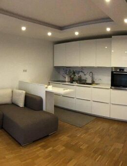 2 Zimmer WHG möbliert mit Einbauküche - Stuttgart