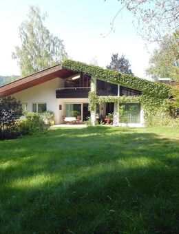 Exklusives Wohnen in einer Villa in bester Lage! - Bad Überkingen