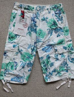 Adrexx Bermuda Cargo Shorts Flowers Blumen weiß grün blau Größe S - Niddatal