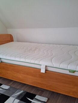 Bett massiv - Malsfeld