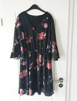 Luftiges Kleid schwarz gemustert - Marktrodach