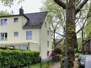 Dreifamilienhaus mit Wintergarten und Doppelgaragen in Röhlinghausen - Herne