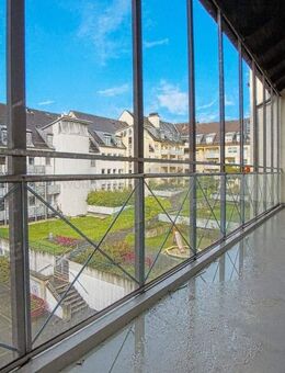 !! NEU renovierte 3 Raum-Whg. mit XXL Balkon, Aufzug und Tageslichtbad im Kaßberg-Karree !! - Chemnitz