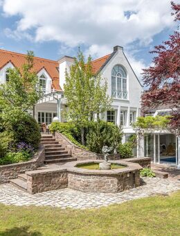 Elegante Vorstadtresidenz mit großzügigen Grundstück - München