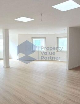 Exklusiv, offen, lichtdurchflutet: Großzügige 2-Zimmer-Wohnung mit Oberlichtern - Barsinghausen