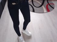 Levis Jeans 721 Neu ❤️ Größe 24x28 / XXS - Fürth
