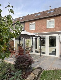 Familienfreundliches Reiheneckhaus in Leverkusen-Rheindorf - Leverkusen