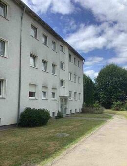 3-Zimmerwohnung mit bodengleicher Dusche und Balkon. - Bielefeld