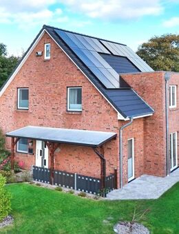 Neuwertiges Einfamilienhaus in Sackgassenlage mit Garten und PV-Anlage - Großenwiehe