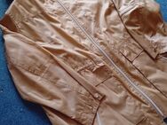 Leichte Übergangsjacke mit Kapuze - Fränkisch-Crumbach