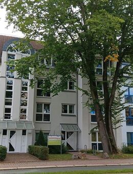 Wohnen mit Komfort: Balkon, Wannenbad und funktionale Aufteilung - Chemnitz