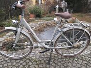 Alu - Damen -Treckingrad ( wegen Umstieg auf e-Bike ) - Germering