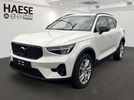 Volvo XC40, Plus Dark B3 EU6d digitales Sitze HarmanKardon, Jahr 2024 - Wiesbaden Kastel