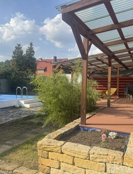 Großzügiges Familienhaus mit Wellnessbereich und beheizbarem Pool - Ludwigsfelde