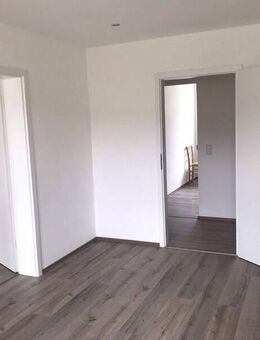 2 Monate Mietfrei - Erstbezug nach Sanierung - Einbauküche inkl. (nicht im Preis enthalten) - Schönheide