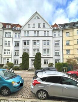 Traumhaft großzügig: 4 Zimmer, Balkon und viel Platz zum Wohlfühlen! - Erfurt