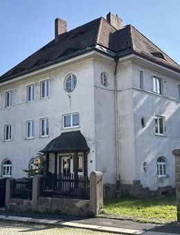 Ansprechende Villa mit historischem Charme in Kirchenlamitz - Wohn-/Nutzfläche ca. 470 m² - Grst. ca. 1.050 m² - Sanierungsgebiet - Kirchenlamitz
