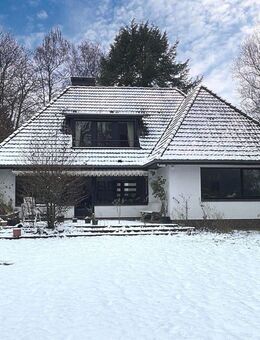 EFH mit großem Garten & Carport - Hamburg