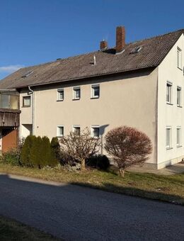 Großzügiges Mehrfamilienhaus in ruhiger Lage in Heinersreuth zu verkaufen! - Kirchenthumbach