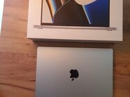 MacBook Pro 14" (2021) - Apple M1 Pro 16GB RAM - SSD 512GB Silber - Kiel Ravensberg
