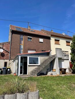 Großes Einfamilienhaus mit zusätzlichem Grundstück und Schönheitsfehlern! - Merchweiler