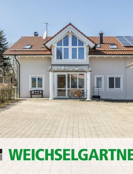 Hochwertige ca. 172 QM Gartenwohnung zzgl. ca. 58 QM Büro und Garage mit großem Lager - Egmating