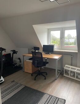 Sofort einziehen - 2,5 Zimmer Dachgeschoss Wohnung - Heide
