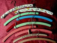 10 originale, alte Kinder Kleiderbügel  aus den Ende 50er/Anfang 60er Jahren - Niederfischbach