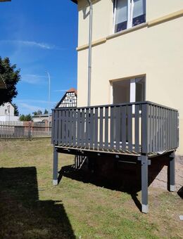 neu renovierte 3-Raumwohnung mit Balkon in Regis-Breitingen - Regis-Breitingen