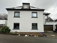 Saniertes Zweifamilienhaus mit Einliegerwohnung - Lüdenscheid