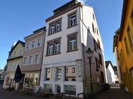 MFH in Merzig Stadt am Kirchplatz - mit Bürofl./Ladenfl. und 2 Wohnungen zu verkaufen - Merzig