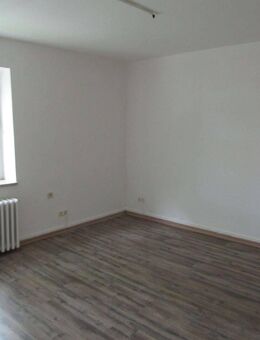 schöne 2 1/2- Zimmerwohnung mit Vollbad in Oldenburg in Holstein - Oldenburg (Holstein)