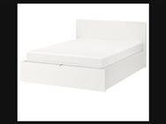 Bett mit hochwertige Matratze 180x200 und großzügig Bettkasten - Hannover