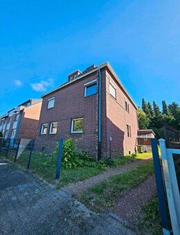 Großes Einfamilienhaus mit bebaubarem Grundstück - Nähe Aachen - Herzogenrath