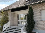 Exklusives 2 Familienhaus mit ausgebautem Souterrain und einer nachhaltigen Erdwärmepumpe - Seukendorf