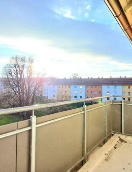 Lichtdurchflutete 3-Zimmer-Wohnung mit Balkon - Minden (Nordrhein-Westfalen)