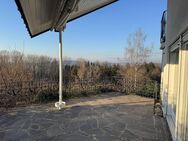 Sehr großzügige Villa mit besonderer Architektur und Einliegerwohnung - 4 Garagenstellplätze inkl. - Lorch (Baden-Württemberg)