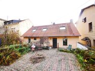 Saniertes Einfamilienhaus mit großem Garten in Altenkessel - Saarbrücken