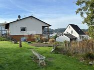 Vielseitige Nutzung! Großzügiges, freistehendes Einfamilienhaus mit gutem Potential - Etzbach