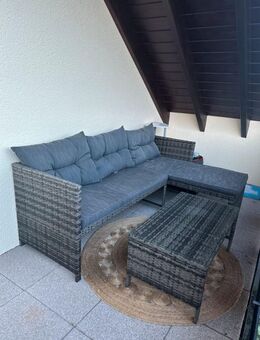 Lounge ,Sitzgruppe, Rattan mit Tisch und Kissen - Schöffengrund