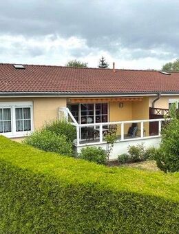 Gepflegtes Reihenendhaus im Bungalowstil (barrierefrei) mit Südterrasse und Carport - Wittenförden