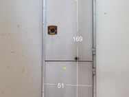 Hobby Wohnwagentür / Aufbautür 169 x 51 gebr. RECHTS (zB 460 BJ 87) ohne Schließeinheit mit Rahmen (Eingangstür) - Schotten Zentrum
